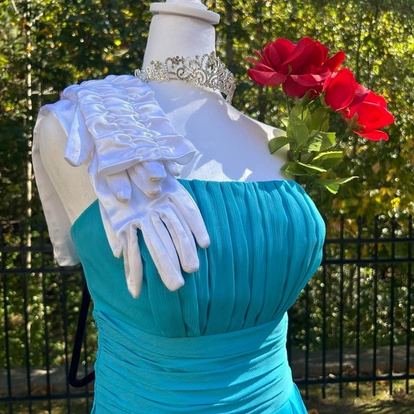 Falling In Reverse Dress - Picture 3 of 8